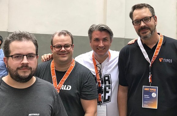 Martin und Philipp von Mittwald auf einem TYPO3 Camp.