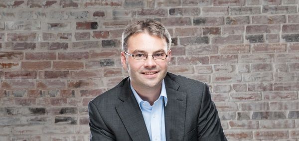 Robert Meyer (Geschäftsführender Gesellschafter) Robert Meyer (Geschäftsführender Gesellschafter)