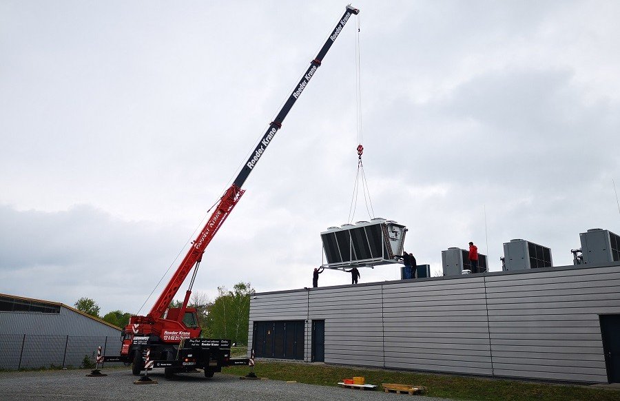 Neuer Freikühler für das Mittwald Rechenzentrum